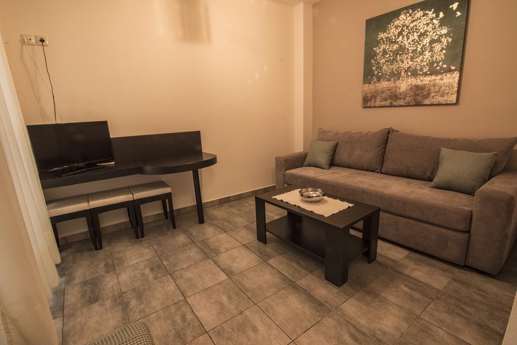 Gonis Suites Palaiochora Exterior foto